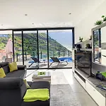Villa Stella By Lovelystay Arco da Calheta (Madeira)