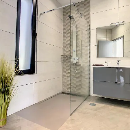 Stella By Lovelystay *