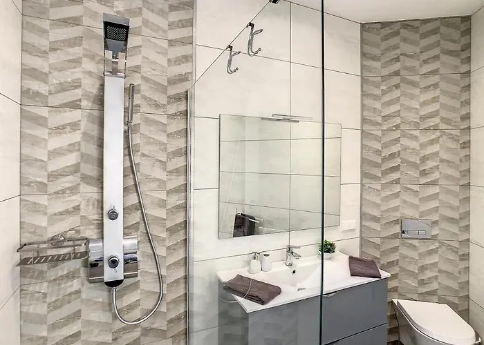 Stella By Lovelystay Villa *